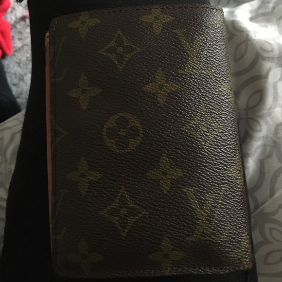Louis Vuitton wallet - Picture 2 of 4